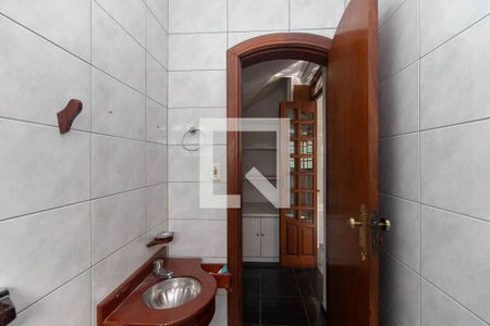 Lavabo de casa para alugar com 3 quartos, 140m² em Parque Edu Chaves, São Paulo