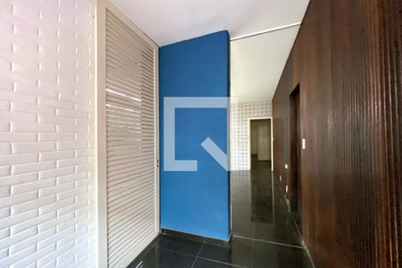 Hall de casa à venda com 4 quartos, 360m² em Sion, Belo Horizonte