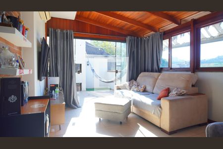 Sala  de apartamento à venda com 2 quartos, 90m² em Petrópolis, Porto Alegre