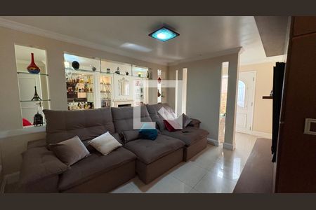 Sala de TV de casa de condomínio para alugar com 5 quartos, 1932m² em Mosela, Petrópolis