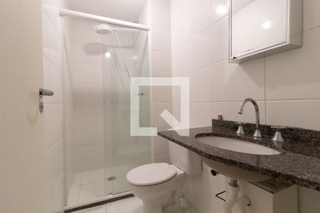 Banheiro Social de apartamento para alugar com 2 quartos, 55m² em Xaxim, Curitiba