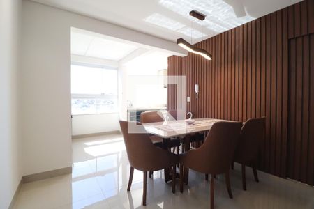 Sala de apartamento para alugar com 2 quartos, 70m² em Patrimônio, Uberlândia
