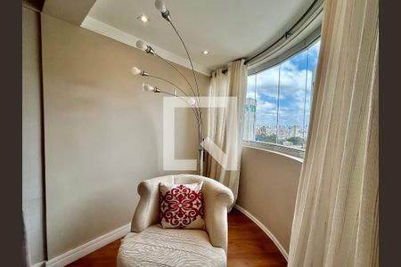 Apartamento à venda com 3 quartos, 180m² em Vila Bertioga, São Paulo