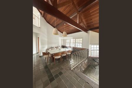 Sala de casa de condomínio à venda com 4 quartos, 377m² em Badu, Niterói