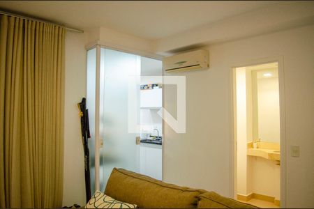 Apartamento à venda com 1 quarto, 59m² em Jardim Goiás, Goiânia