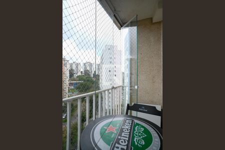 Varanda de apartamento para alugar com 2 quartos, 49m² em Jardim Celeste, São Paulo