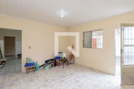 Sala de casa à venda com 2 quartos, 280m² em Vila Serralheiro, São Paulo