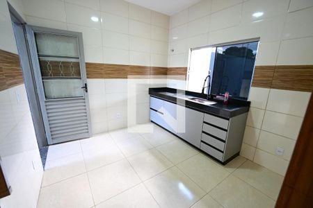 Casa à venda com 3 quartos, 88m² em Residencial Itaipú, Goiânia