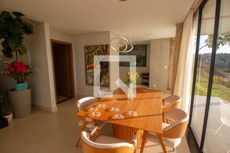 Casa à venda com 3 quartos, 790m² em Setor Habitacional Arniqueira, Brasília