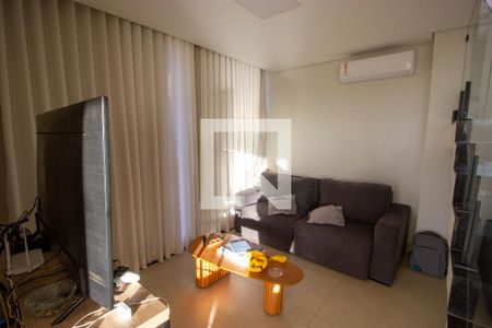 Casa à venda com 3 quartos, 790m² em Setor Habitacional Arniqueira, Brasília