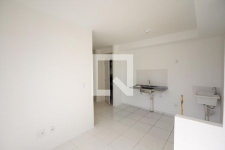 Sala de apartamento para alugar com 2 quartos, 39m² em Vila Marari, São Paulo
