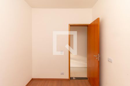 Quarto 1 de apartamento para alugar com 2 quartos, 42m² em Vila Santa Clara, São Paulo