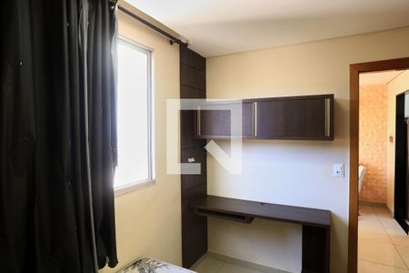 Quarto 1 de apartamento para alugar com 2 quartos, 50m² em Taquaril, Belo Horizonte