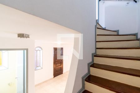 Escada de casa à venda com 3 quartos, 126m² em Vila Campestre, São Paulo