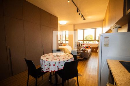 Sala de Jantar/Cozinha  de kitnet/studio para alugar com 1 quarto, 42m² em Barro Preto, Belo Horizonte