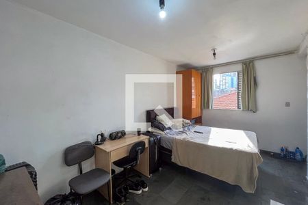 Casa à venda com 7 quartos, 200m² em Vila Gumercindo, São Paulo