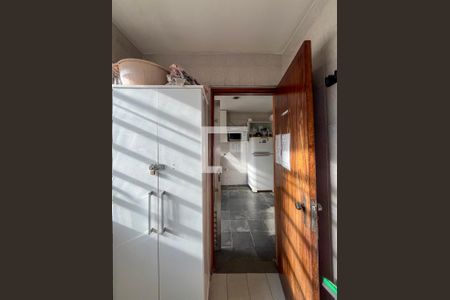 Casa à venda com 7 quartos, 200m² em Vila Gumercindo, São Paulo