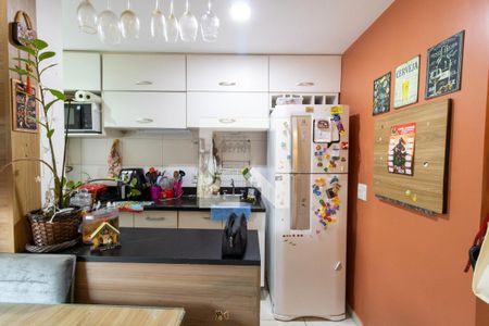 Cozinha de apartamento à venda com 2 quartos, 55m² em Azenha, Porto Alegre