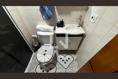 Banheiro de apartamento à venda com 2 quartos, 46m² em Vila Aquilino, Santo André