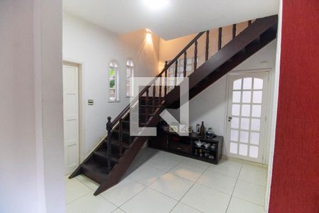 Sala de casa de condomínio à venda com 3 quartos, 523m² em Itaipu, Niterói