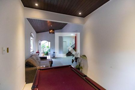 Sala de casa de condomínio à venda com 3 quartos, 523m² em Itaipu, Niterói