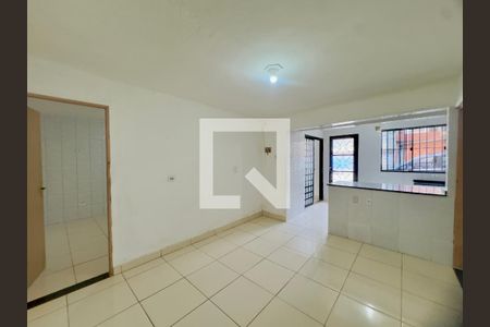 Sala de casa para alugar com 3 quartos, 90m² em Jardim Valeria, Guarulhos
