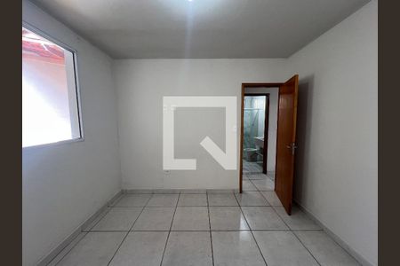 Quarto 1 de casa para alugar com 2 quartos, 48m² em Bom Sossego, Ribeirão das Neves