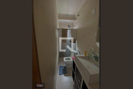 Casa à venda com 6 quartos, 125m² em Vila Carmosina, São Paulo