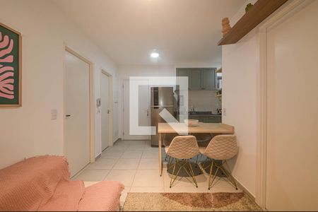 Sala de apartamento para alugar com 2 quartos, 34m² em Santo Amaro, São Paulo
