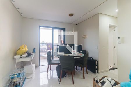 Sala de apartamento para alugar com 2 quartos, 66m² em Biritiba, Poá