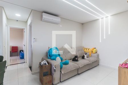 Sala de apartamento para alugar com 2 quartos, 66m² em Biritiba, Poá