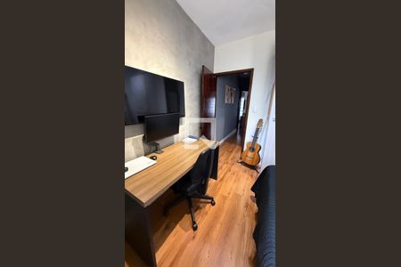 Quarto de casa à venda com 2 quartos, 90m² em Vila Carmosina, São Paulo