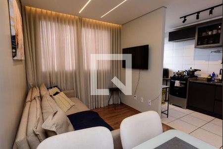 Sala de apartamento para alugar com 2 quartos, 46m² em Novo Riacho, Contagem