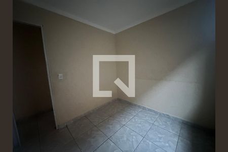 Quarto 1 de casa para alugar com 2 quartos, 50m² em Parque Imperial, Barueri