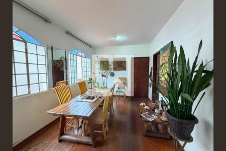 Sala de jantar de apartamento para alugar com 3 quartos, 89m² em Sagrada Família, Belo Horizonte