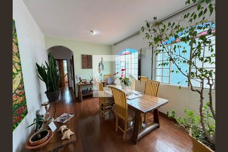 Sala de jantar de apartamento para alugar com 3 quartos, 89m² em Sagrada Família, Belo Horizonte