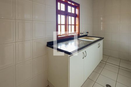 Lavanderia de casa para alugar com 2 quartos, 130m² em Jardim Regina, Indaiatuba