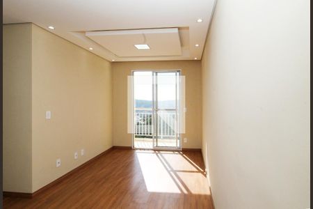 Sala de apartamento para alugar com 2 quartos, 48m² em Roselândia, Cotia