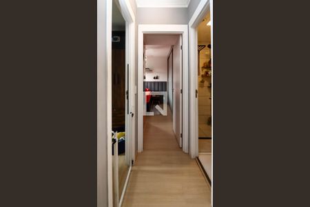 Corredor  de apartamento à venda com 2 quartos, 40m² em Vila Plana, São Paulo