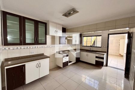 Cozinha de casa à venda com 2 quartos, 130m² em Vila Nhocuné, São Paulo