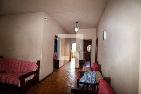 Sala  de casa à venda com 4 quartos, 195m² em Padre Eustáquio, Belo Horizonte