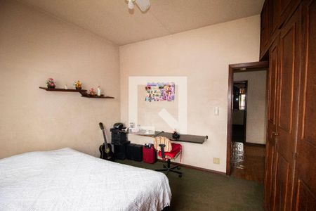 Quarto 01  de casa à venda com 4 quartos, 195m² em Padre Eustáquio, Belo Horizonte