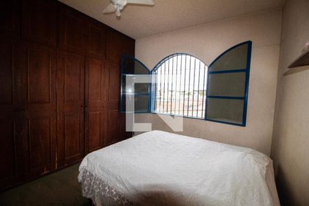 Quarto 01  de casa à venda com 4 quartos, 195m² em Padre Eustáquio, Belo Horizonte