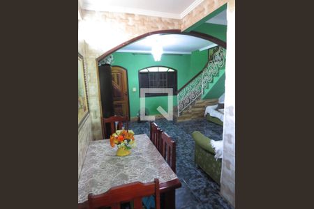 Sala de casa para alugar com 4 quartos, 220m² em Boaçu, São Gonçalo