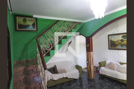 Sala de casa para alugar com 4 quartos, 220m² em Boaçu, São Gonçalo