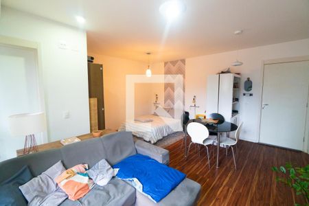 Sala/Quarto de kitnet/studio à venda com 1 quarto, 40m² em Vila Fachini, São Paulo