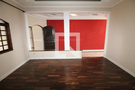 Casa para alugar com 3 quartos, 228m² em Vila Tesouro, São José dos Campos