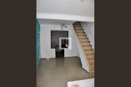 Casa para alugar com 2 quartos, 120m² em Sítio Morro Grande, São Paulo