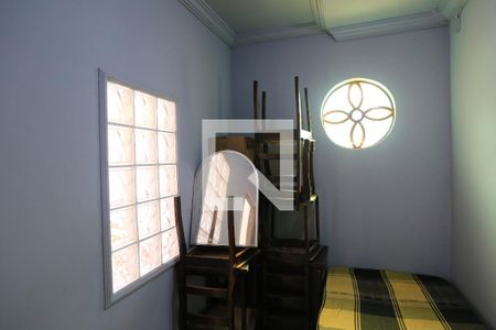 Sala/Quarto de casa para alugar com 3 quartos, 270m² em Santa Tereza, Belo Horizonte