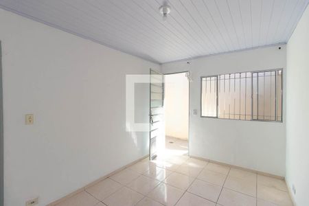 Sala de casa para alugar com 2 quartos, 70m² em Parque Edu Chaves, São Paulo